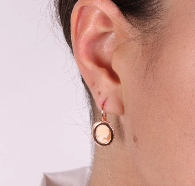 ORECCHINI CON CAMEO