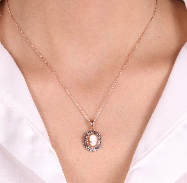 COLLANA CON CAMEO